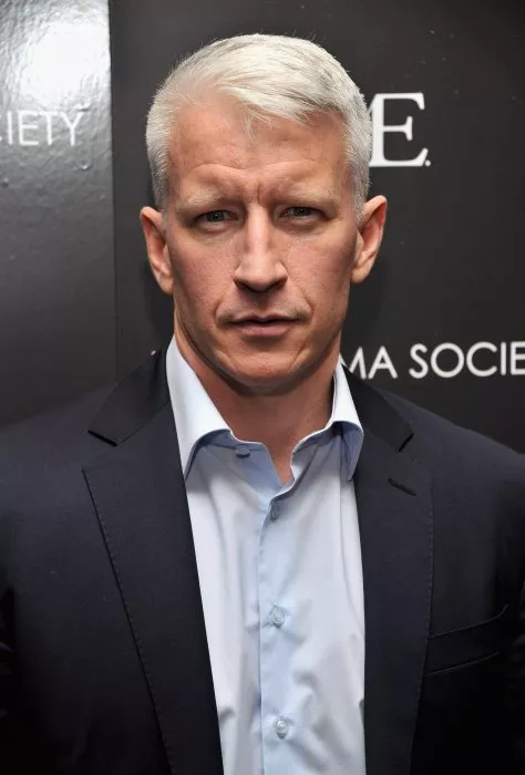 Anderson Cooper zdroj: imdb.com 
promo k filmu
