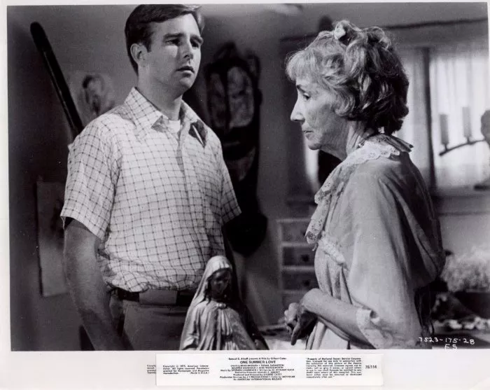 Beau Bridges (Jesse), Mildred Dunnock (Miss Barrow) zdroj: imdb.com