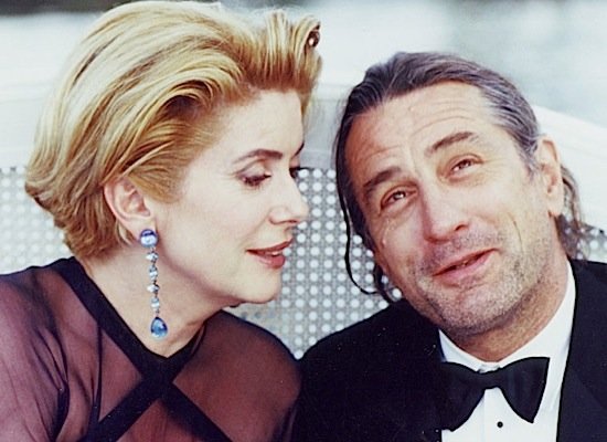 Robert De Niro (Le mari de la star-fantasme en croisière), Catherine Deneuve (La star-fantasme) zdroj: imdb.com
