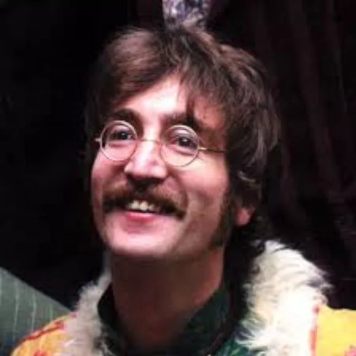 John Lennon (John), The Beatles zdroj: imdb.com