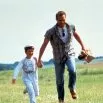 Kevin Costner (Robert ’Butch’ Haynes), T.J. Lowther