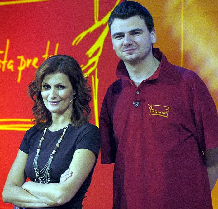 Katarína Brychtová (Host (2003 - ????)), Ján Gordulič (The Postman)