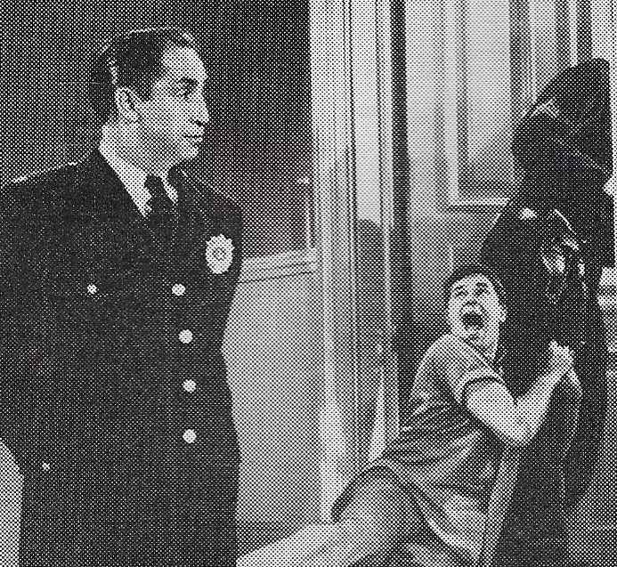 Jerry Lewis (Sidney L. Pythias), Horace McMahon (Police Captain Riley) zdroj: imdb.com
