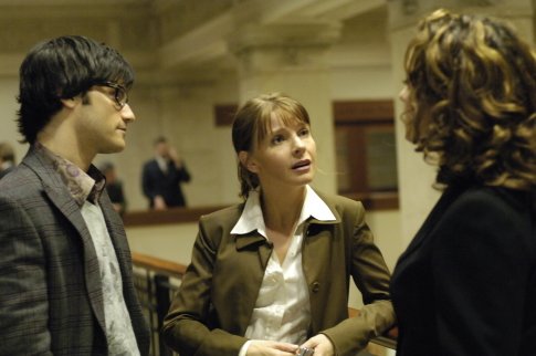 Samantha Ferris (Nina Jarvis), Richard Kahan (Marco Pacella), Jacqueline McKenzie (Diana Skouris) zdroj: imdb.com