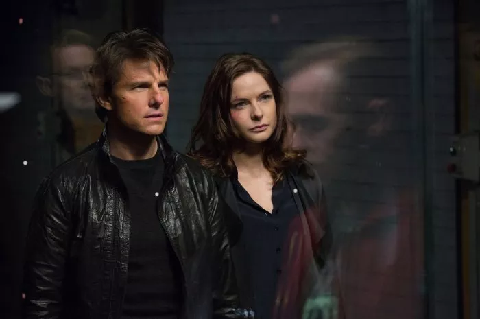 Tom Cruise (Ethan Hunt), Rebecca Ferguson (Ilsa Faust) zdroj: imdb.com