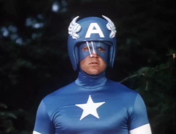 Reb Brown (Captain America) zdroj: imdb.com