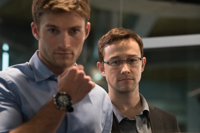 Joseph Gordon-Levitt (Edward Snowden), Scott Eastwood zdroj: imdb.com