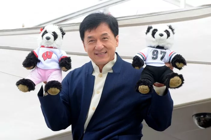 Jackie Chan (Bennie Chan) zdroj: imdb.com 
promo k filmu