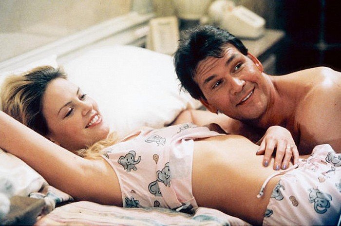 Charlize Theron (Candy Kirkendall), Patrick Swayze (Roy Kirkendall)