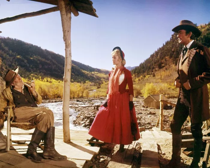 Gregory Peck (Cleve Van Valen), Debbie Reynolds (Lilith Prescott), Jay C. Flippen zdroj: imdb.com 
promo k filmu