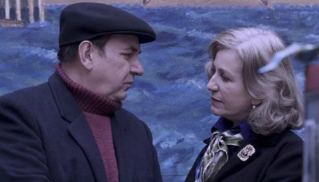 Luis Gnecco (Pablo Neruda), Mercedes Morán (Delia del Carril) zdroj: imdb.com