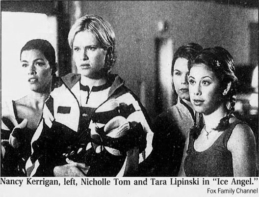 Tara Lipinski (Tracy Hannibal), Nicholle Tom (Sarah Bryan), Nancy Kerrigan (Julie) zdroj: imdb.com