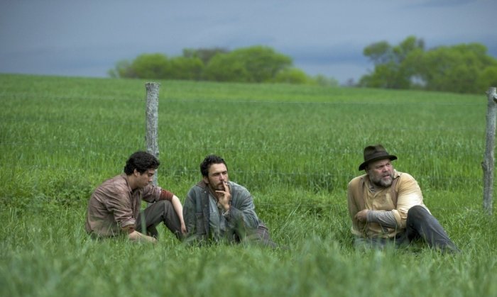 Vincent D’Onofrio, James Franco (Mac), Nat Wolff (Jim) zdroj: imdb.com