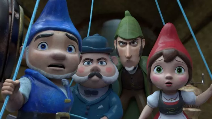 Johnny Depp (Sherlock Gnomes), Chiwetel Ejiofor (Dr. Watson), James McAvoy (Gnomeo), Emily Blunt (Juliet) zdroj: imdb.com