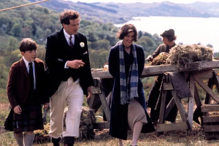 Colin Firth (Edward), Irène Jacob (Aunt Heloise), Robert Norman (Fraser) zdroj: imdb.com