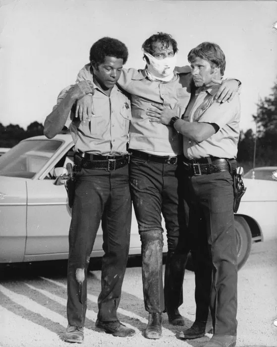 Joe Don Baker (Buford Pusser), Bruce Glover (Grady Coker), Felton Perry (Obra Eaker) zdroj: imdb.com