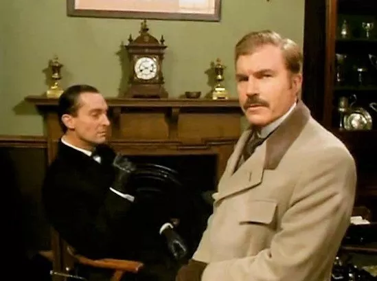 Jeremy Brett (Sherlock Holmes), David Burke (Dr Watson) zdroj: imdb.com