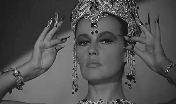 Jeanne Moreau (Mata Hari) zdroj: imdb.com