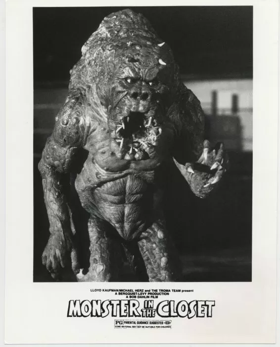 Kevin Peter Hall (The Monster) zdroj: imdb.com