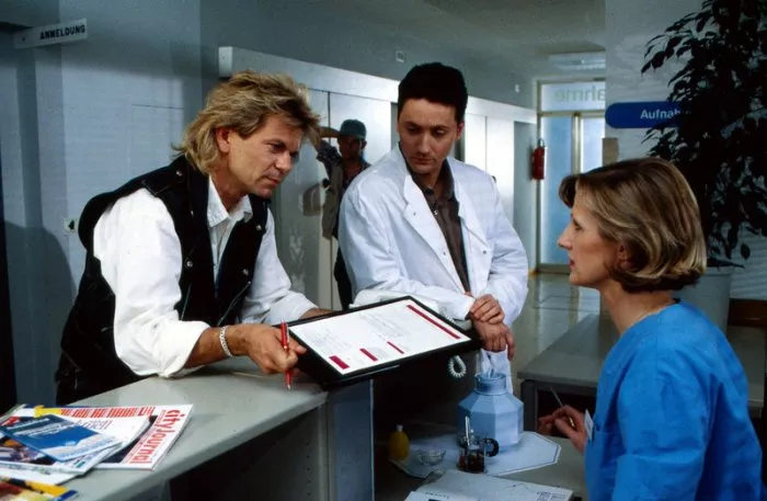 Ahoj, strejdo doktore! (1994) - Alex Reinhard