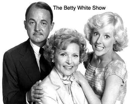 John Hillerman (John Elliot), Betty White (Joyce Whitman) zdroj: imdb.com