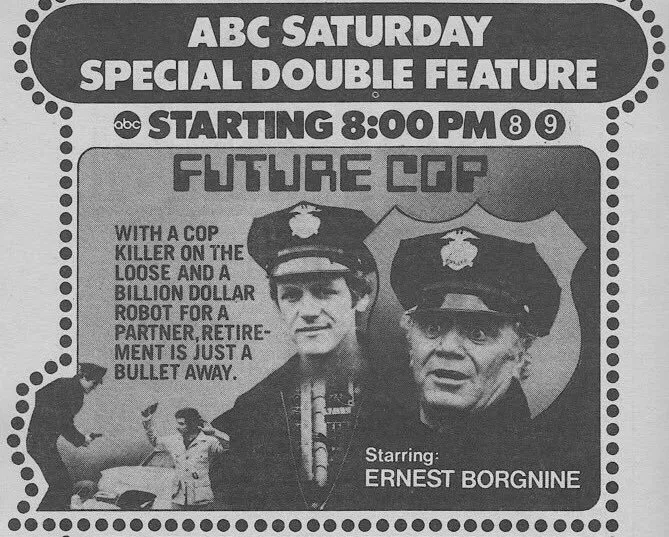 Ernest Borgnine (Officer Joe Cleaver), Michael Shannon (Officer Haven) zdroj: imdb.com