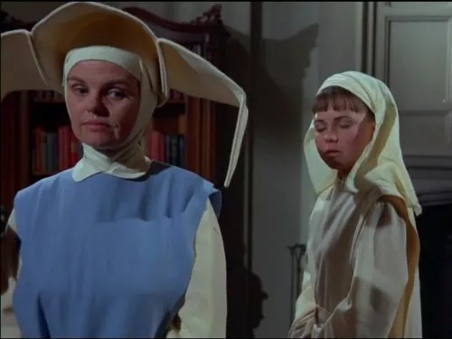 Sally Field (Sister Bertrille), Madeleine Sherwood (Reverend Mother Superior Placido) zdroj: imdb.com