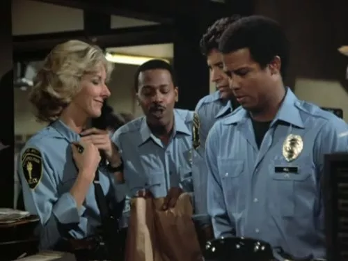 Ed Marinaro (Officer Joe Coffey), Meshach Taylor, Betty Thomas (Sgt. Lucy Bates), Michael Warren (Officer Bobby Hill) zdroj: imdb.com