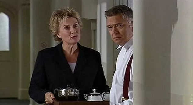 Martin Shaw (Judge John Deed), Barbara Thorn (Rita ’Coop’ Cooper) zdroj: imdb.com