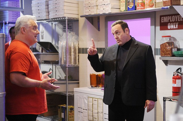 Kevin Can Wait (2016-2018) - Enzo