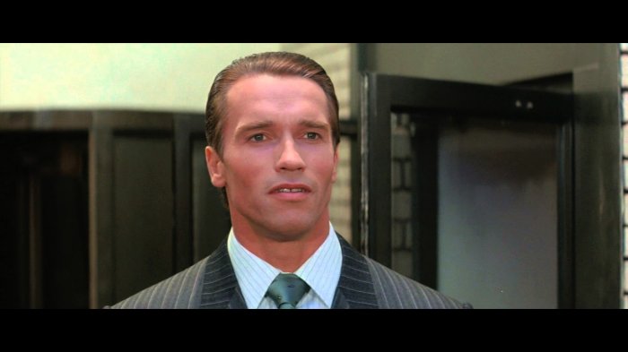 Arnold Schwarzenegger (Mark Kaminski) zdroj: imdb.com