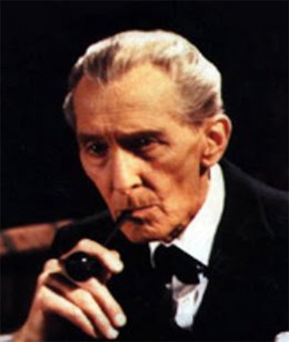 Peter Cushing (Sherlock Holmes) zdroj: imdb.com