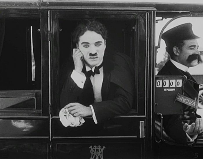 Charles Chaplin (Drunk), Albert Austin (Taxi Driver) zdroj: imdb.com