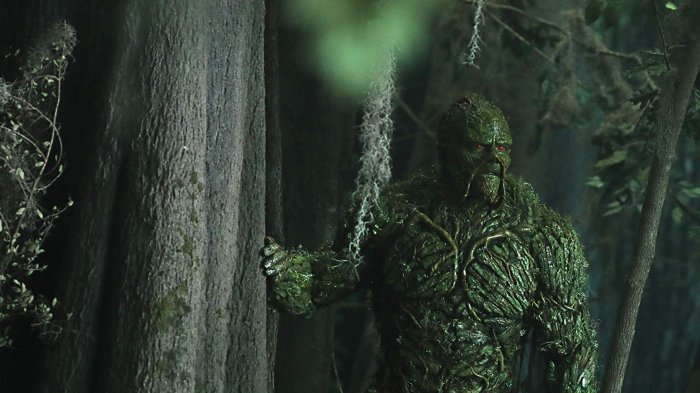 Derek Mears (Swamp Thing) zdroj: imdb.com