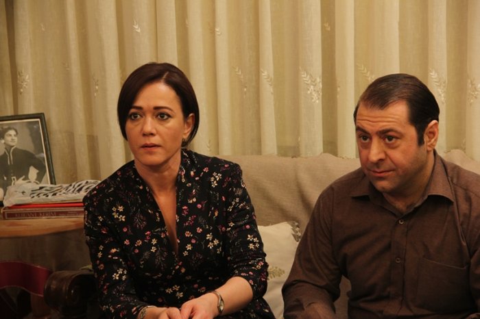 Bennu Yildirimlar (Selma), Erdem Akakçe (Metin) zdroj: imdb.com