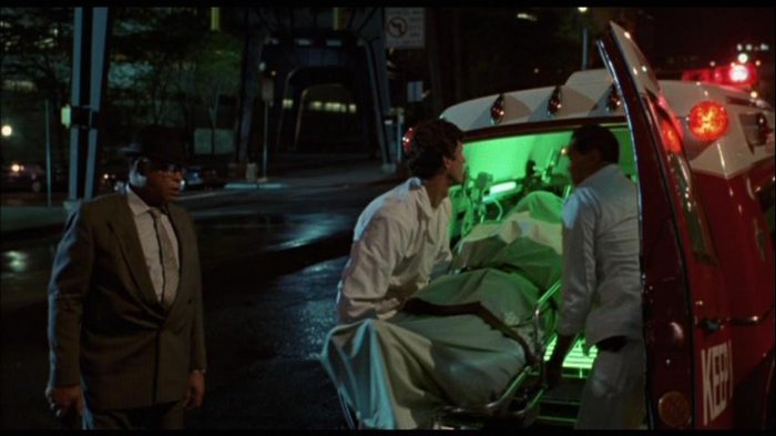 James Earl Jones (Lt. Spencer), Rudy Jones (Ambulance Driver), Matt Norklun (Ambulance Driver) zdroj: imdb.com