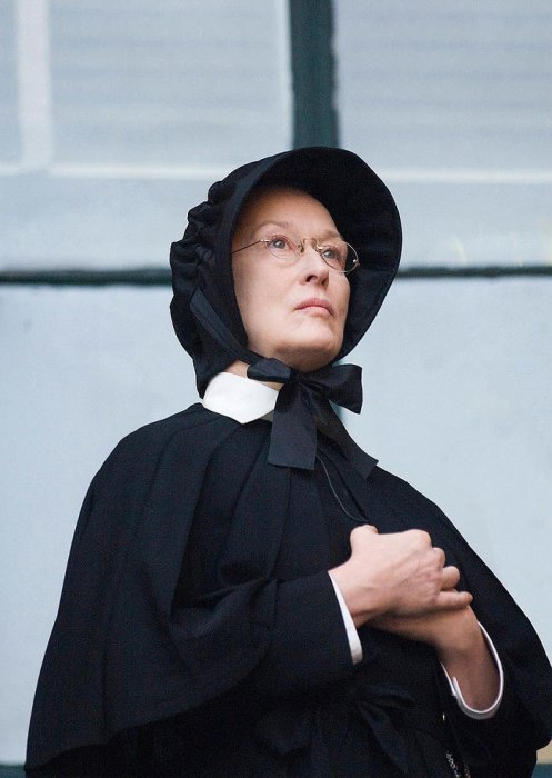 Meryl Streep (Sister Aloysius Beauvier)