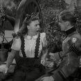 Zuzanka v nesnázích (1942)