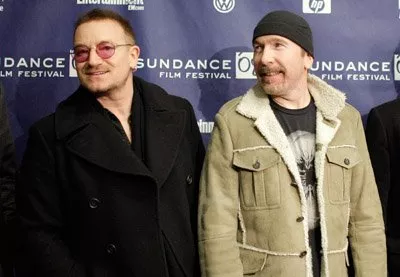Bono, The Edge zdroj: imdb.com 
promo k filmu