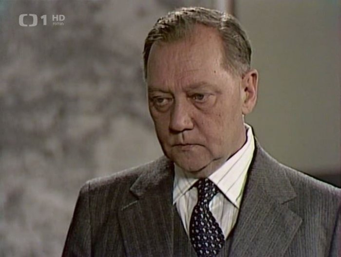 Rudolf Hrušínský (major Valenta) zdroj: imdb.com