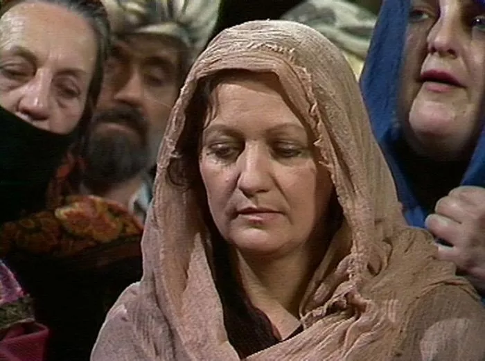 Šahrazád (1985) - Hostess
