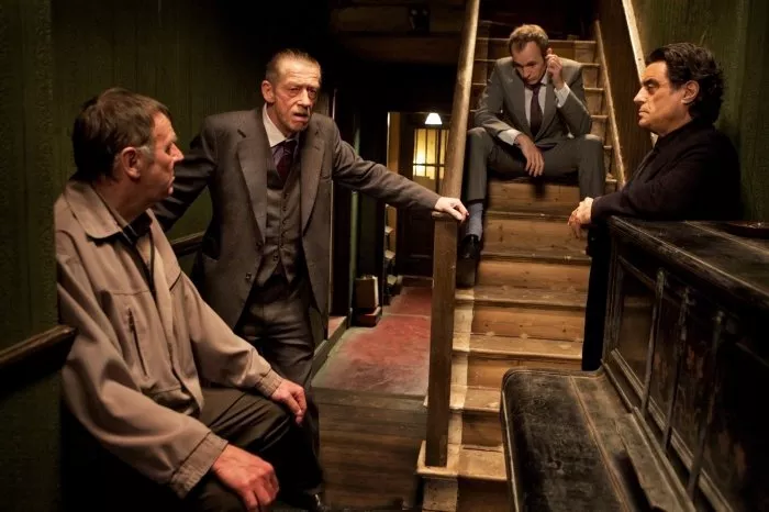 John Hurt, Stephen Dillane, Ian McShane, Tom Wilkinson zdroj: imdb.com